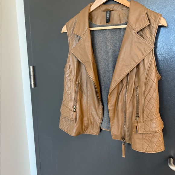Marc Cain size 4 EUC leather “vintage” chocolate brown leather Quilted moto Vest - Picture 2 of 15